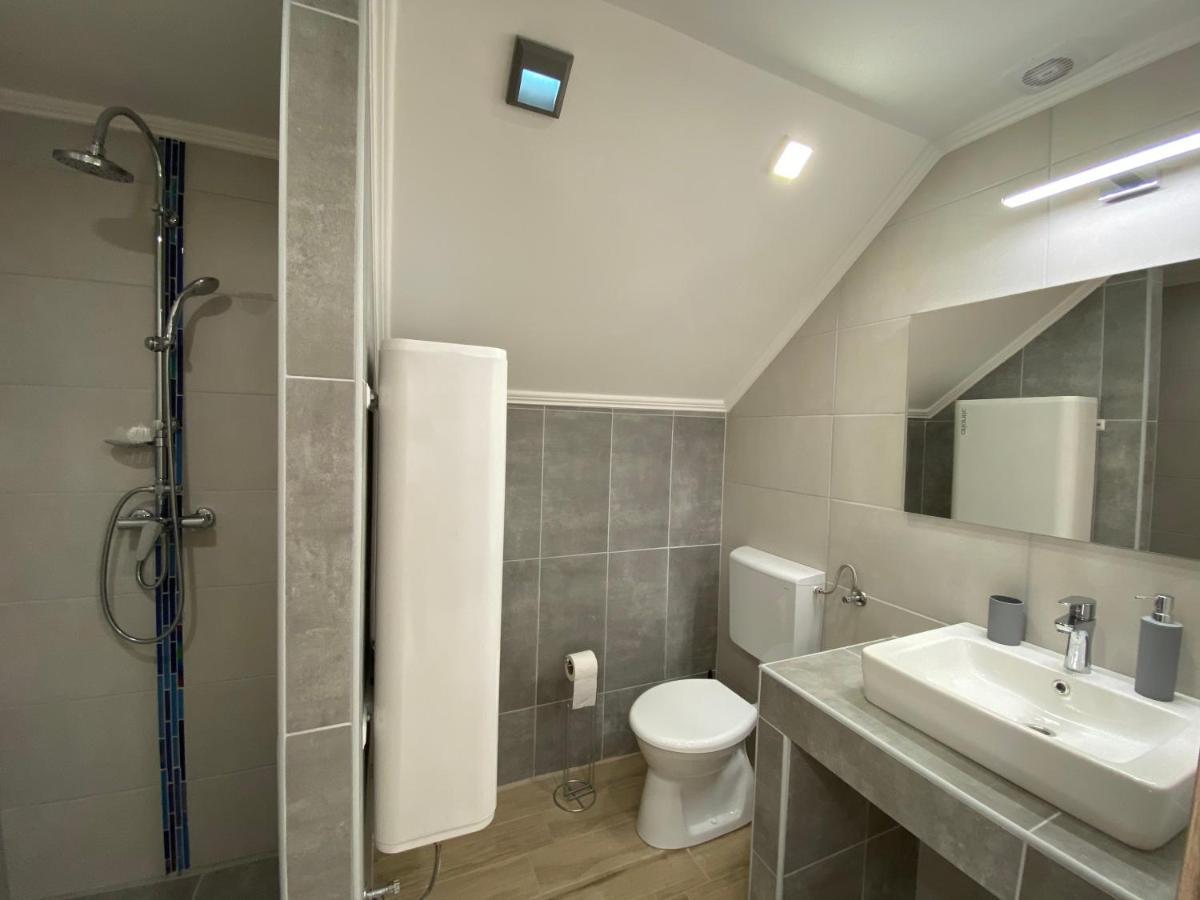 BIKE&FUN Apartments - Balatonakarattya Bagian luar foto